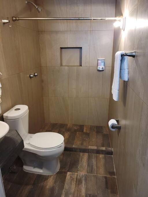 Ferienwohnung Departamento Privado7, 2 Camas Matri, Parking, Cocina Equipada, Wifi 65 Mb, 2 Climas,Centrico,Tv Smart Ciudad Valles Exterior foto